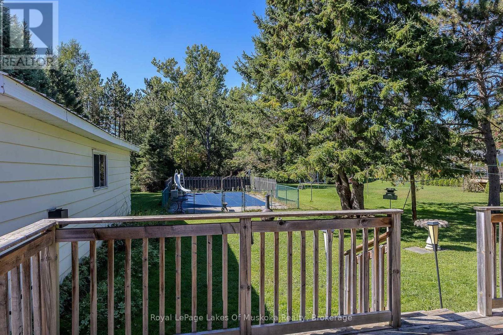 11 Pine Street, Bracebridge, Ontario P1L 1L1 - Photo 13 - X13822494
