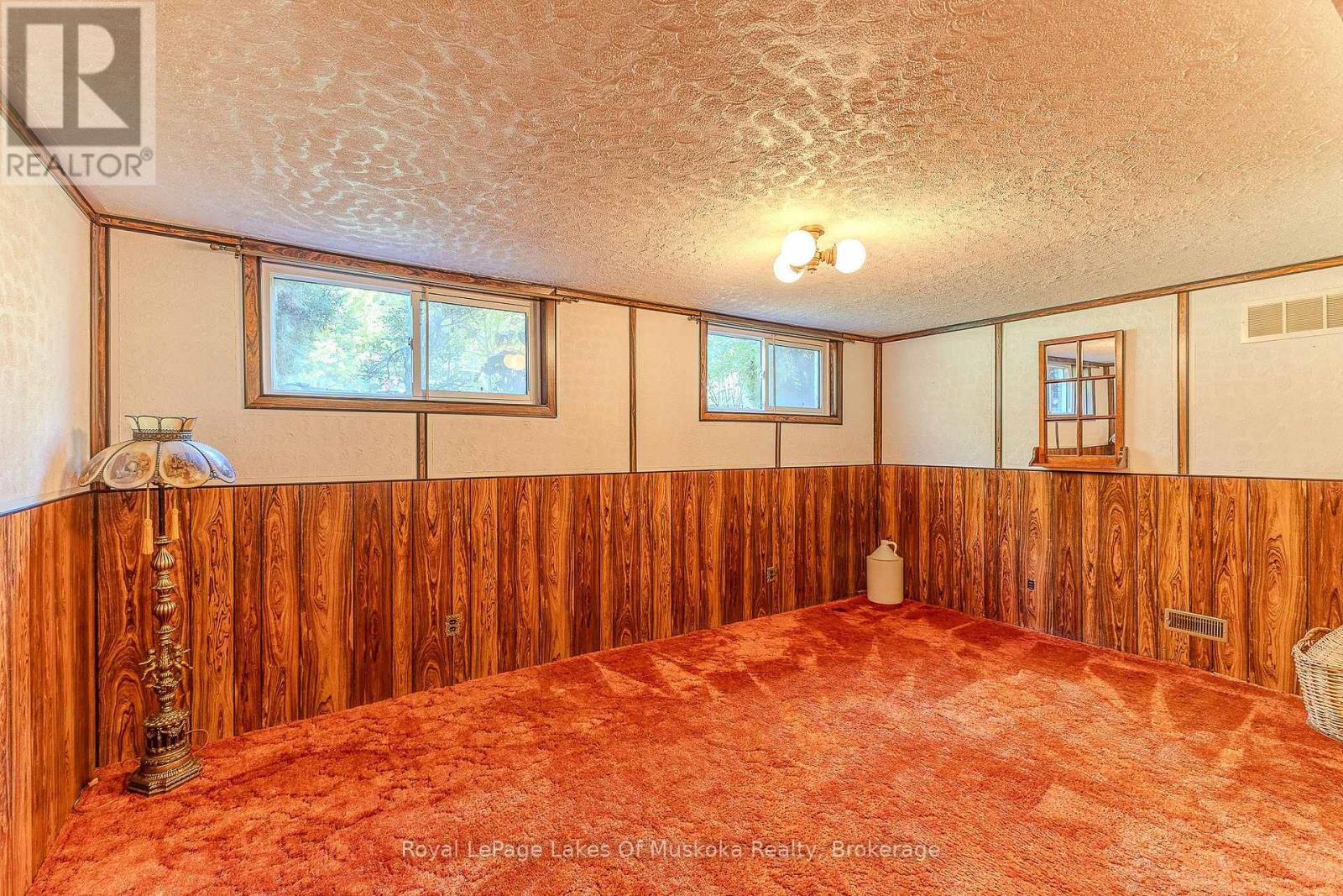 11 Pine Street, Bracebridge, Ontario P1L 1L1 - Photo 31 - X13822494