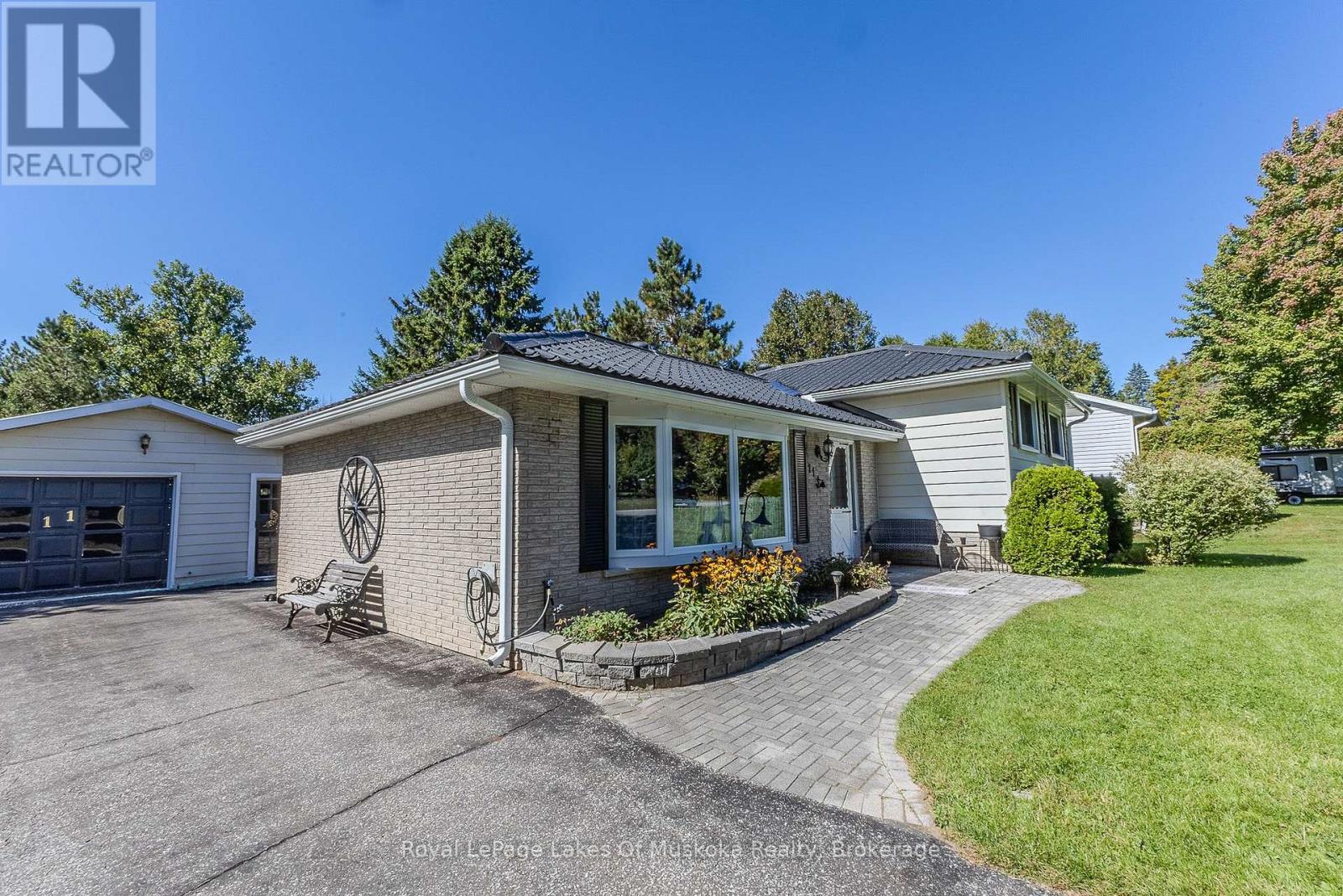 11 Pine Street, Bracebridge, Ontario P1L 1L1 - Photo 4 - X13822494
