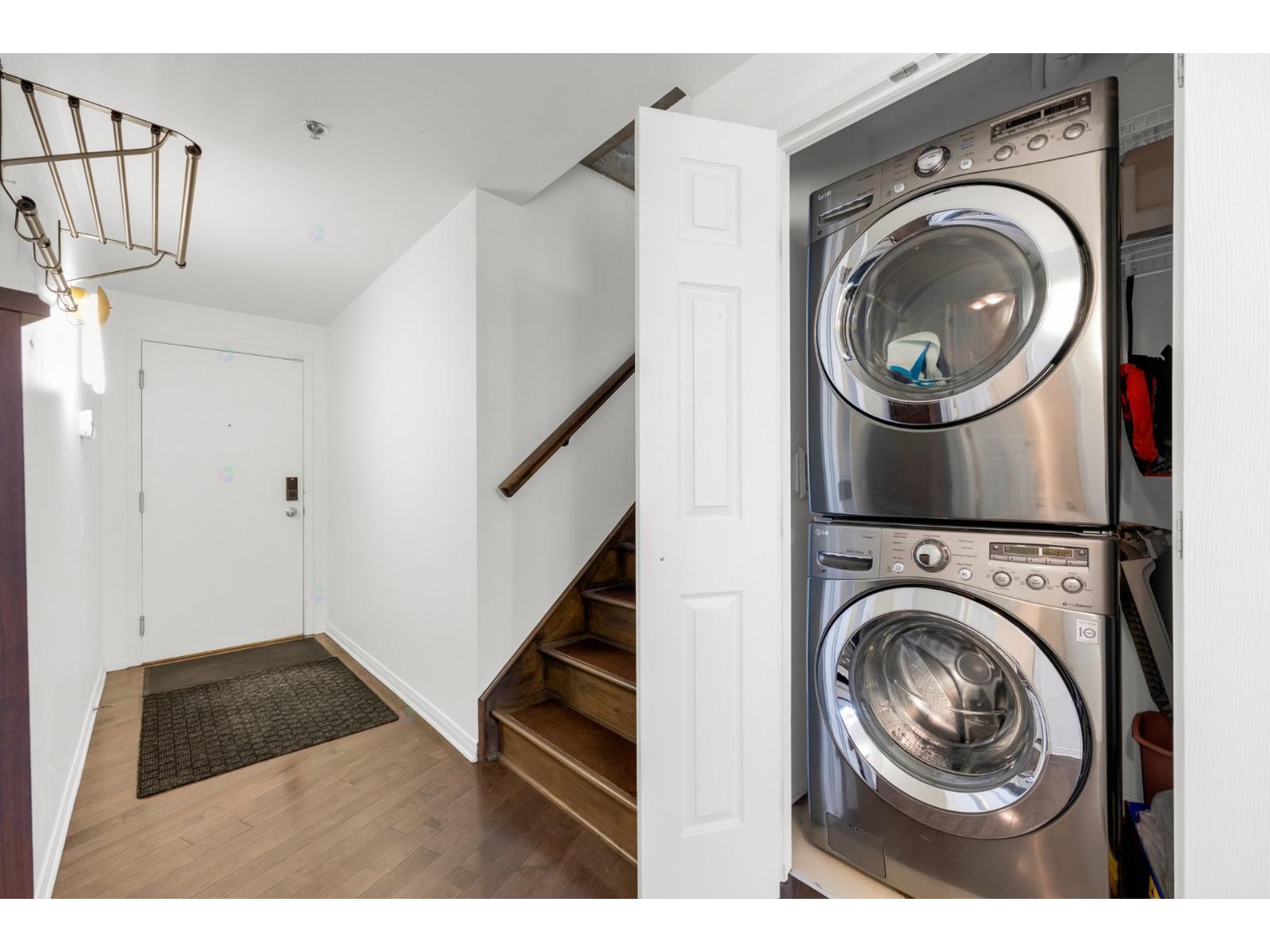 5360 Rue Sherbrooke O.|#403 Montréal (Côte-des-Neiges/Notre-Dame-de-Grâce) Quebec Canada H4A1V6 3