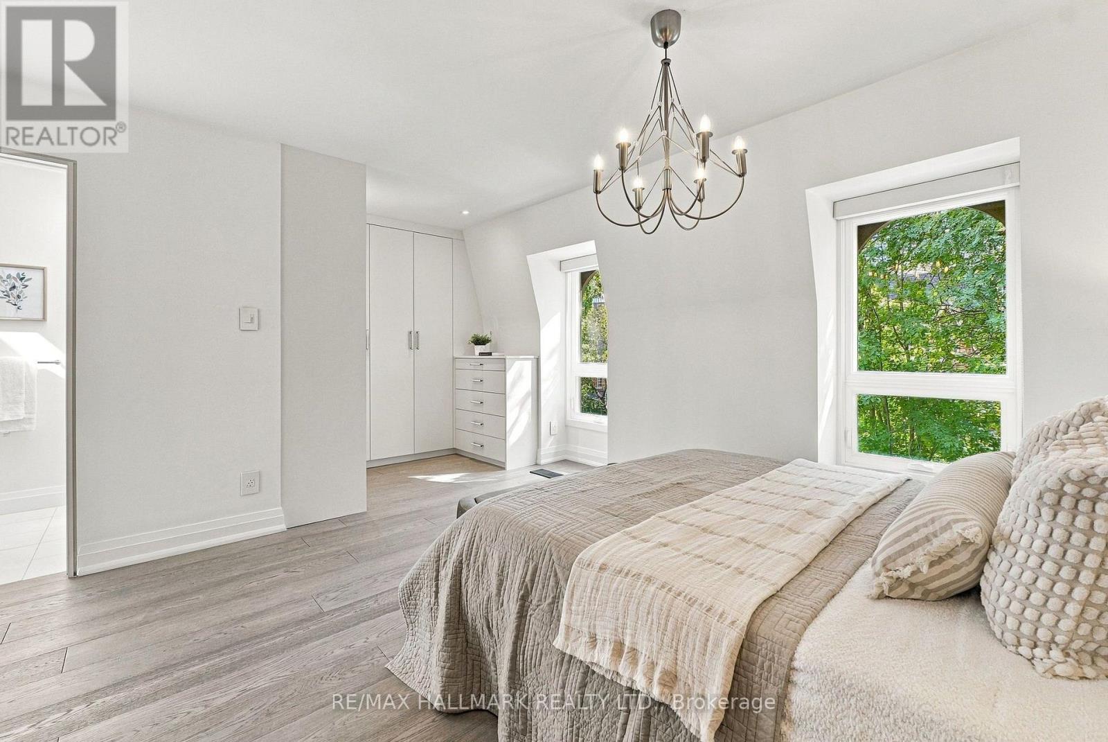 10 Earl Street, Toronto, Ontario  M4Y 1M3 - Photo 24 - C13785794