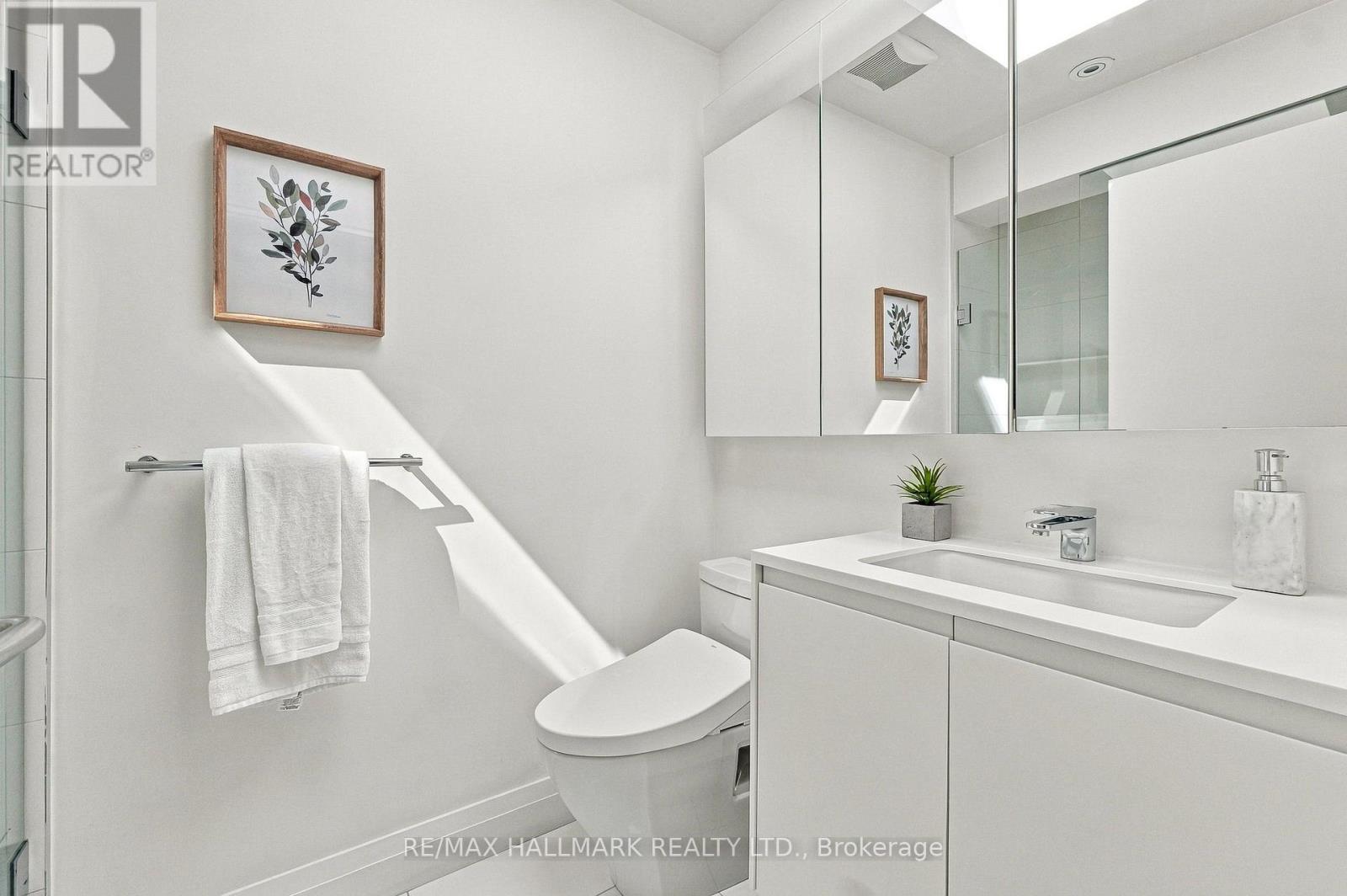 10 Earl Street, Toronto, Ontario  M4Y 1M3 - Photo 27 - C13785794