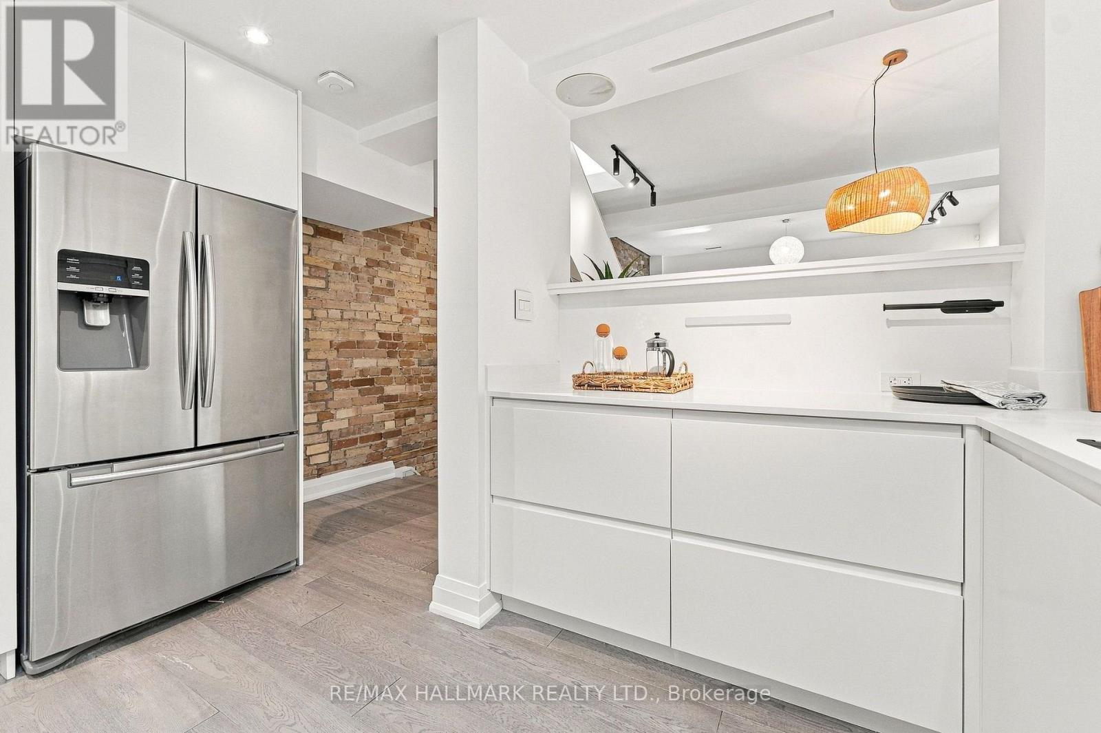 10 Earl Street, Toronto, Ontario  M4Y 1M3 - Photo 13 - C13785794