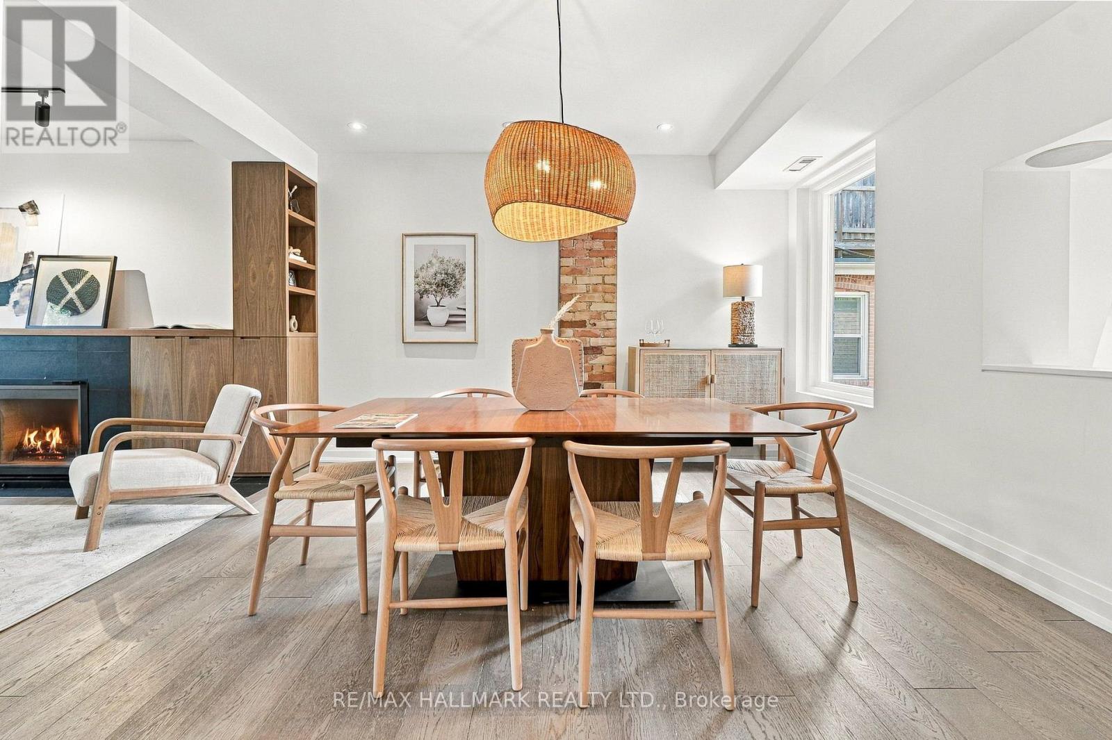 10 Earl Street, Toronto, Ontario  M4Y 1M3 - Photo 4 - C13785794