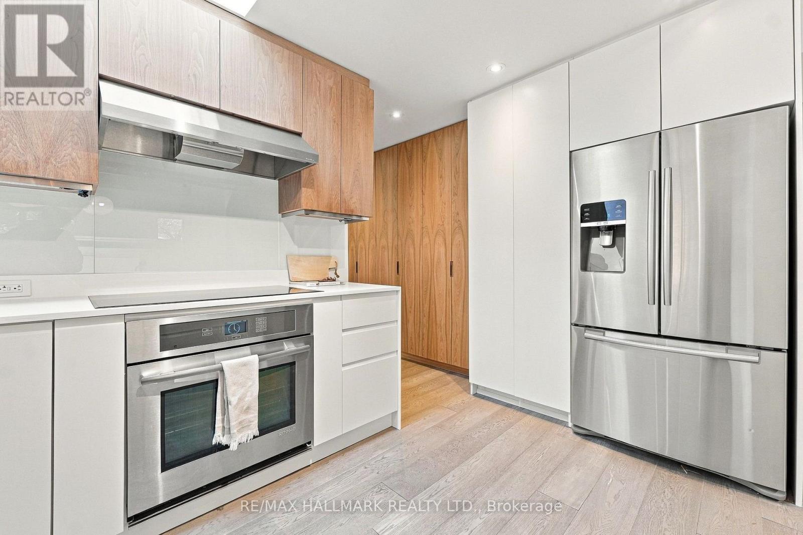 10 Earl Street, Toronto, Ontario  M4Y 1M3 - Photo 12 - C13785794