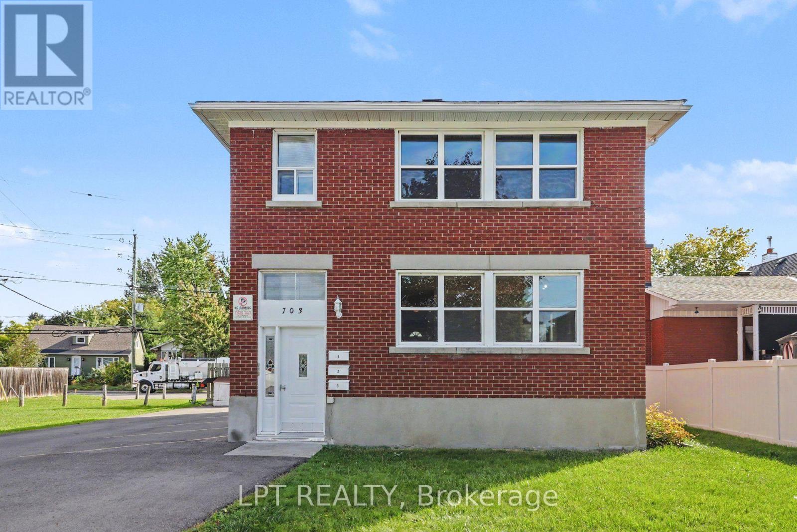 703 Morgan Street, Ottawa, Ontario K1K 3M3 - Photo 3 - X13822468