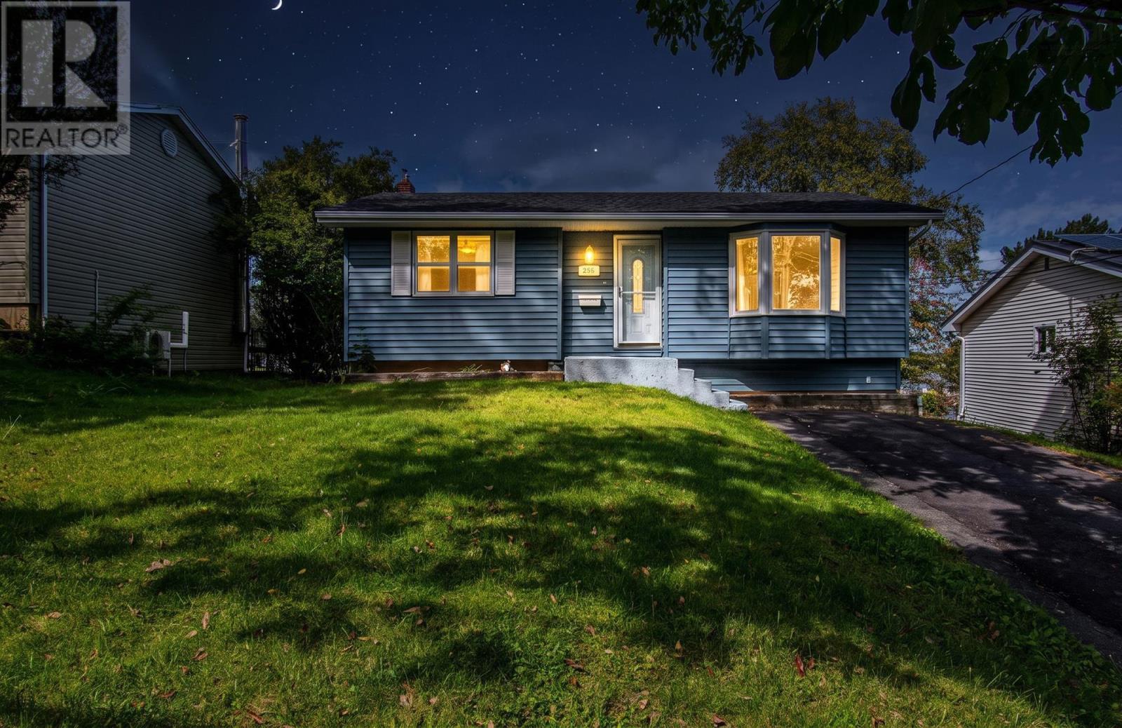 256 Mount Edward Road, Dartmouth, Nova Scotia  B2W 3L6 - Photo 2 - 202624221