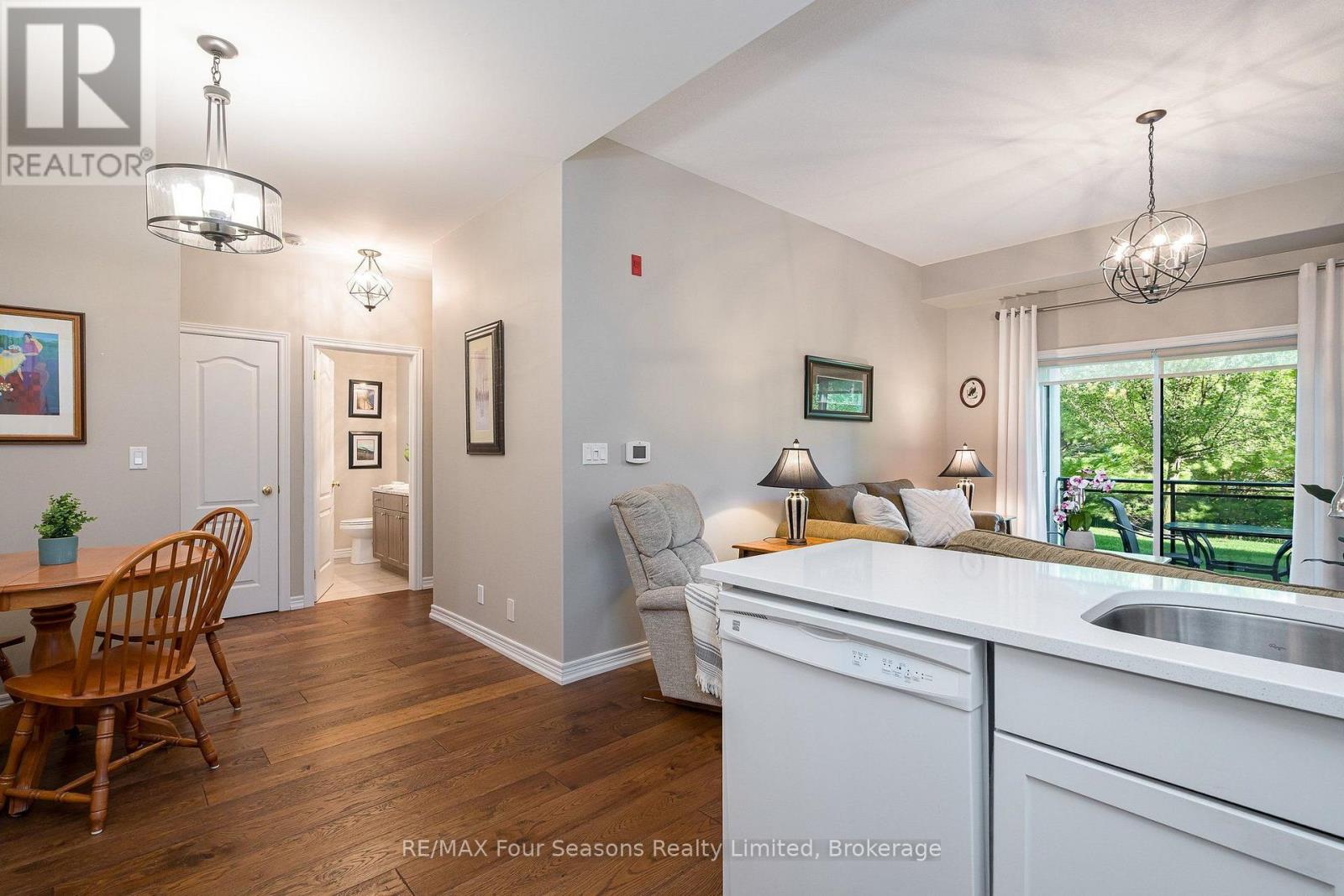 109 - 1 Chamberlain Crescent, Collingwood, Ontario  L9Y 0X7 - Photo 10 - S13774794