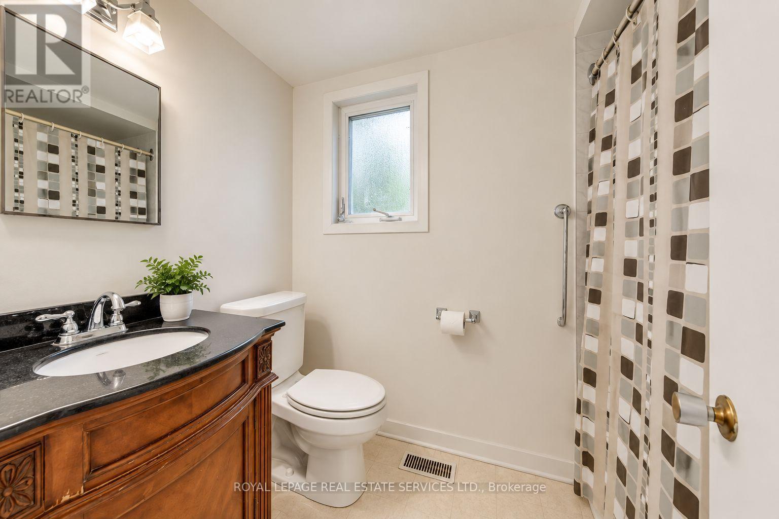 130 Solingate Drive, Oakville, Ontario  L6L 3S7 - Photo 21 - W13751866