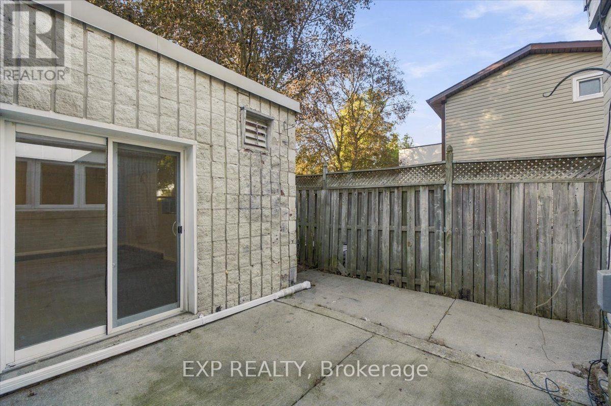 30 Herkley Drive, Brampton, Ontario  L6V 2E8 - Photo 21 - W13822448