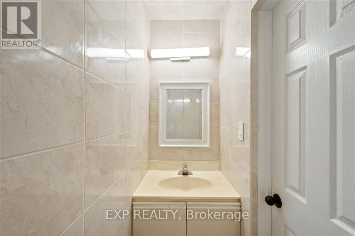 30 Herkley Drive, Brampton, Ontario  L6V 2E8 - Photo 22 - W13822448