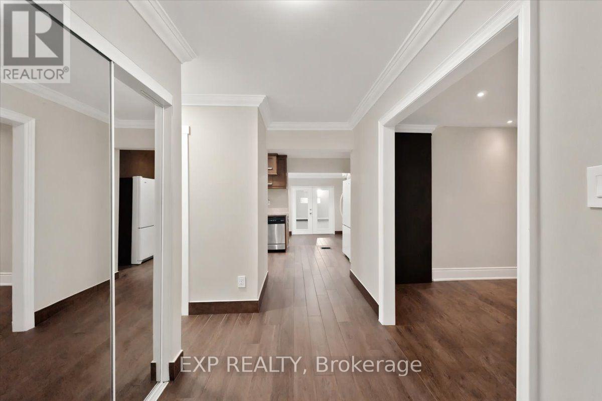 30 Herkley Drive, Brampton, Ontario  L6V 2E8 - Photo 4 - W13822448