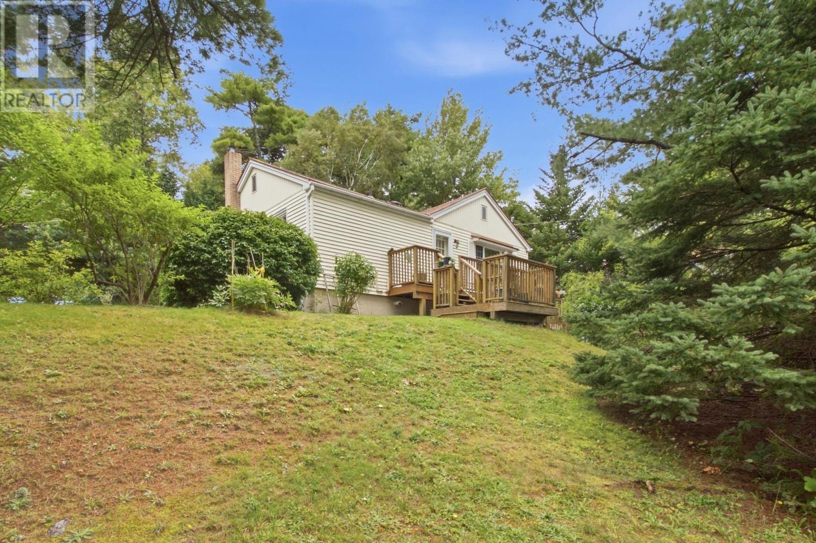 104 Lakeview Avenue, Middle Sackville, Nova Scotia  B4E 3B5 - Photo 2 - 202624223
