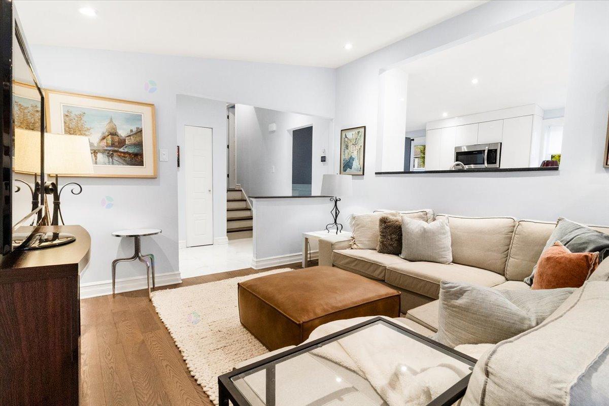 4787 Rue de Nanterre Montréal (Pierrefonds-Roxboro) Quebec Canada H9J1V8 3