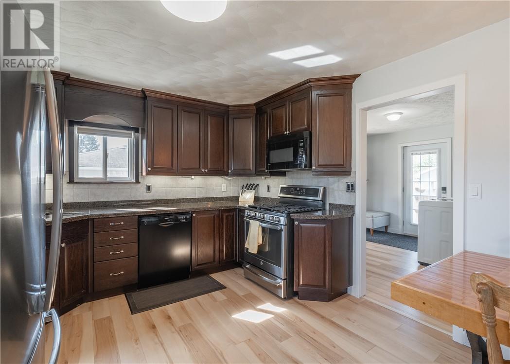 4961 Coleen Avenue, Hanmer, Ontario  P3P 1H3 - Photo 6 - 2130552