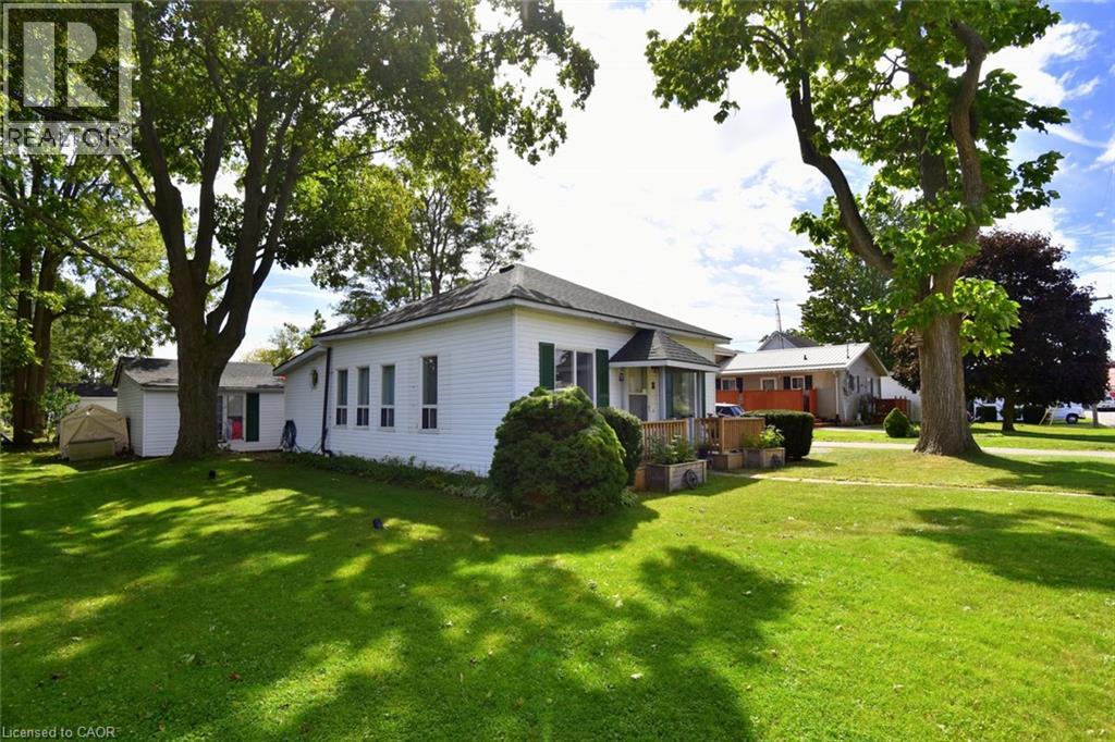 8 Chestnut Street, Port Rowan, Ontario  N0E 1M0 - Photo 16 - 40866223