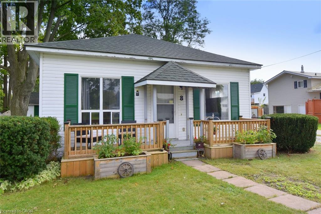 8 CHESTNUT Street, Port Rowan, Ontario