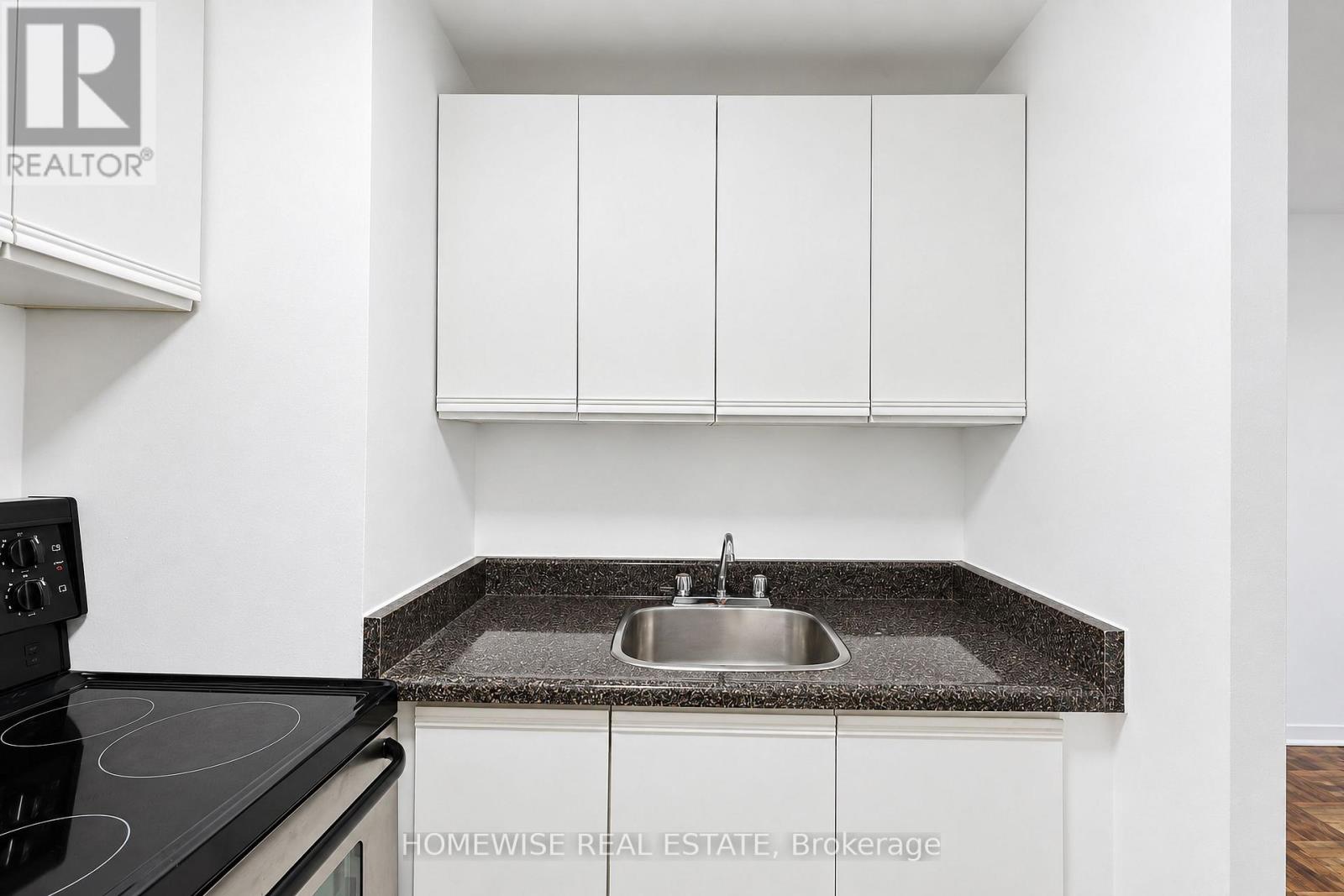 414 - 485 Kingston Road, Toronto, Ontario  M4L 1V6 - Photo 10 - E13692356