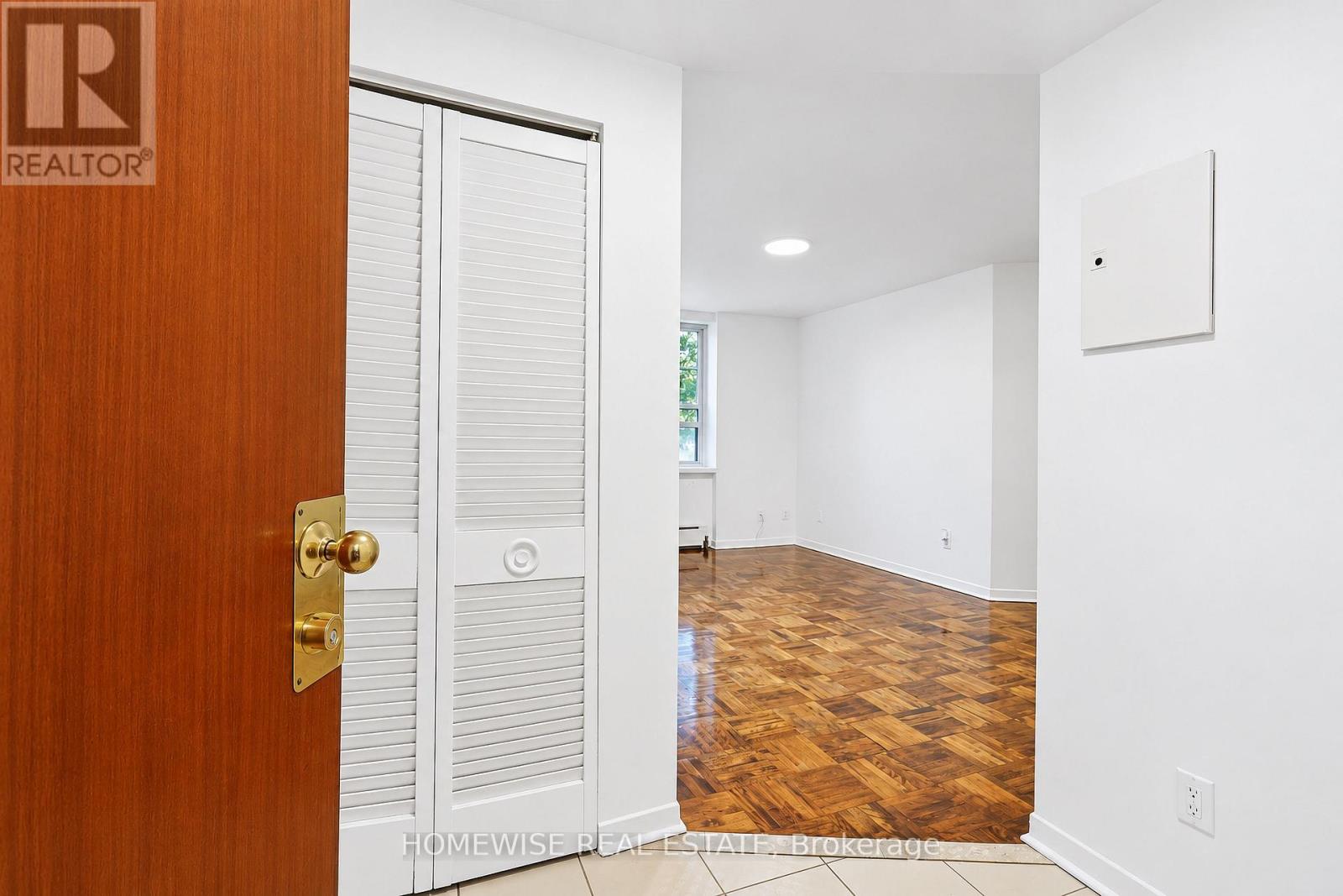 414 - 485 Kingston Road, Toronto, Ontario  M4L 1V6 - Photo 5 - E13692356