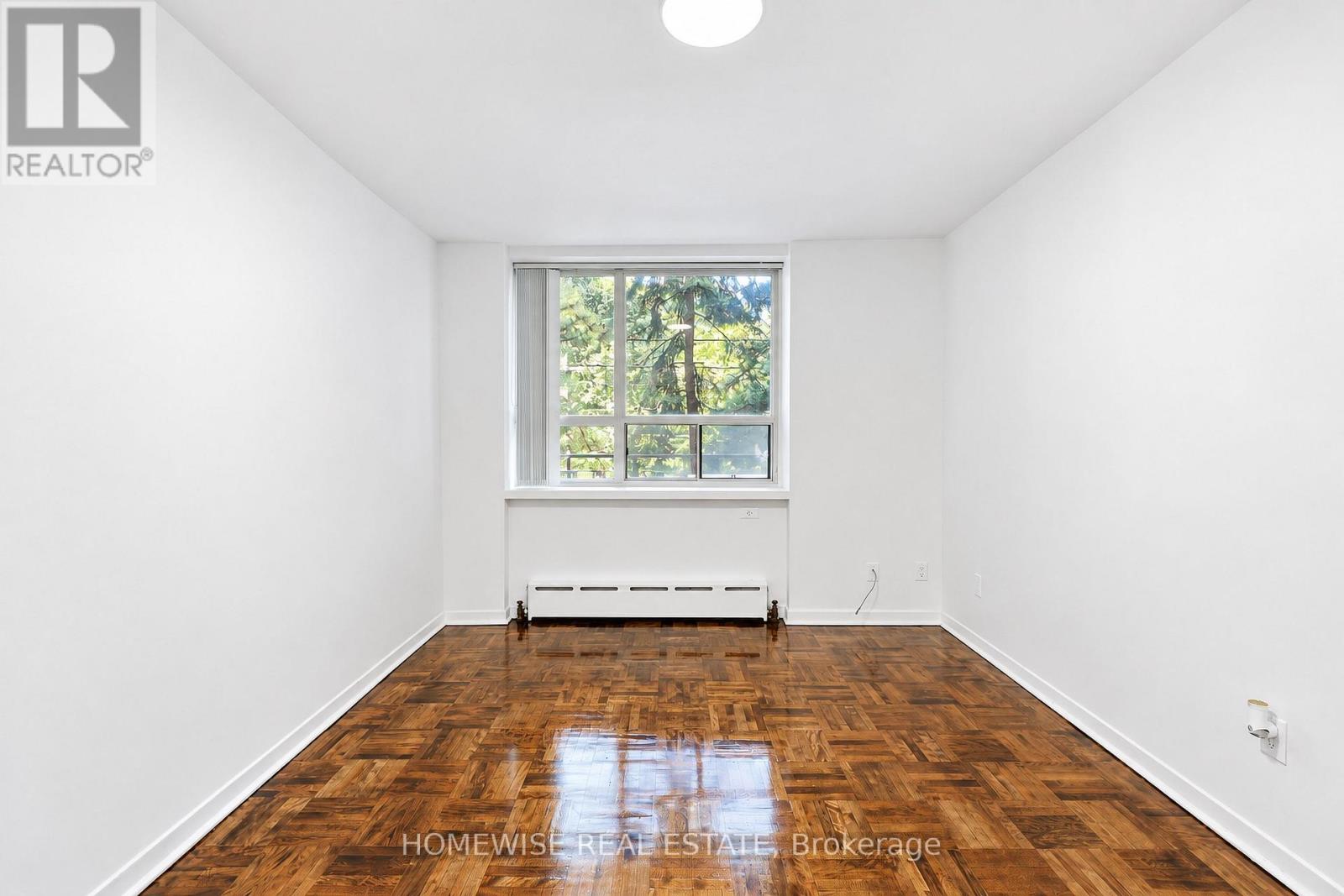 414 - 485 Kingston Road, Toronto, Ontario  M4L 1V6 - Photo 7 - E13692356