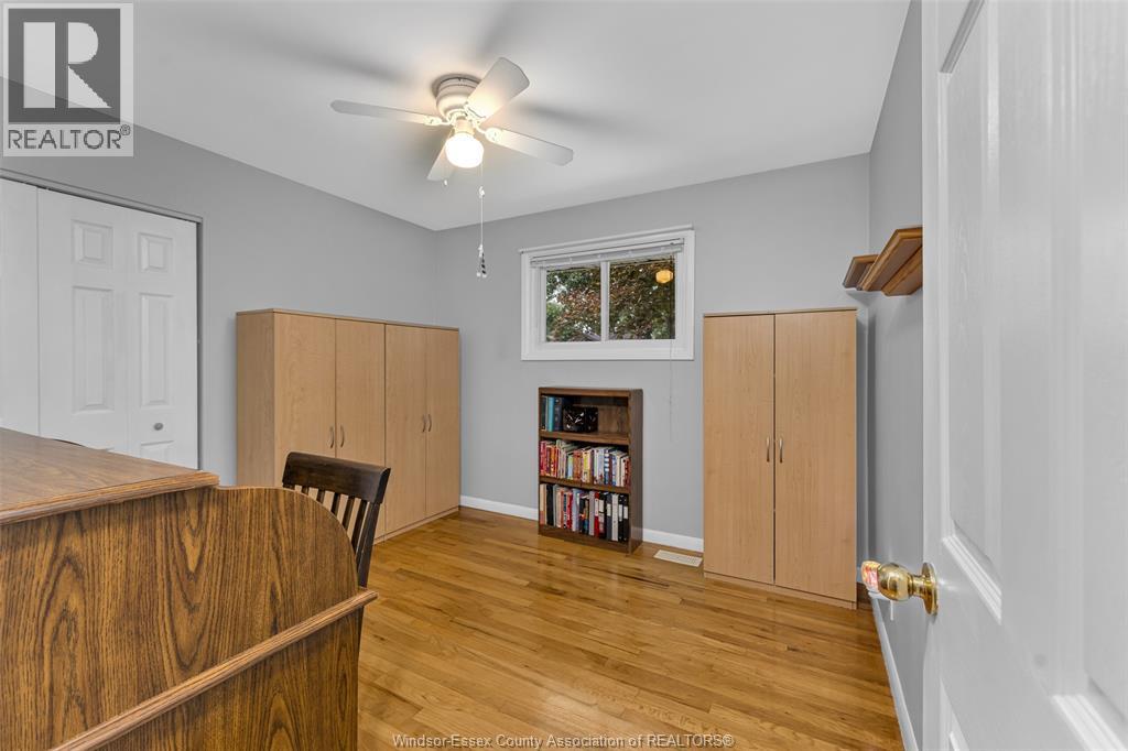 3415 Randolph, Windsor, Ontario  N9E 3E9 - Photo 18 - 26023456