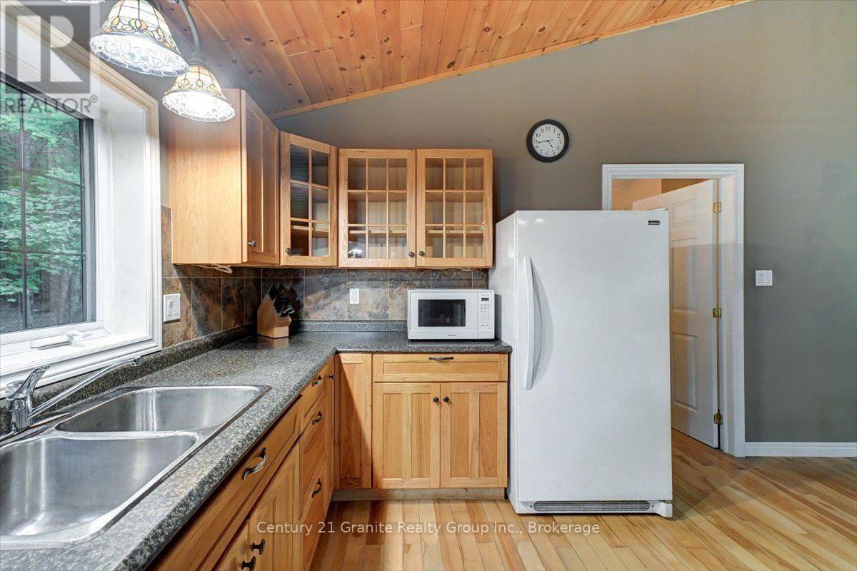 649 Madawaska Road, Hastings Highlands, Ontario  K0L 2S0 - Photo 11 - X13822812