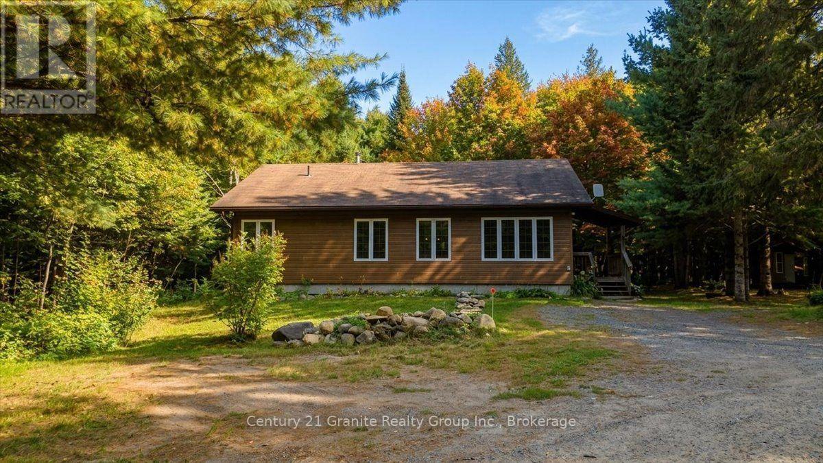 649 Madawaska Road, Hastings Highlands, Ontario  K0L 2S0 - Photo 3 - X13822812