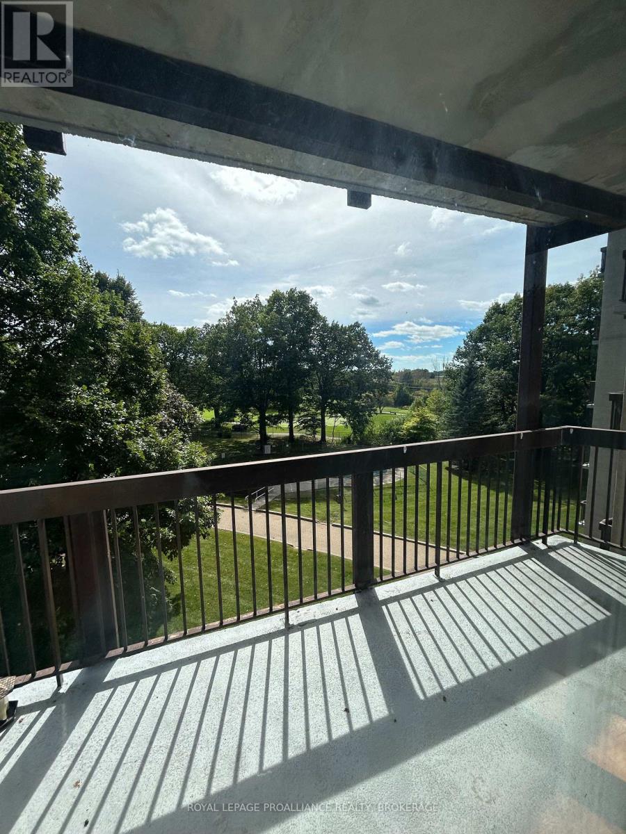 402 - 66 Greenview Drive, Kingston, Ontario  K7M 7C5 - Photo 1 - X13822734