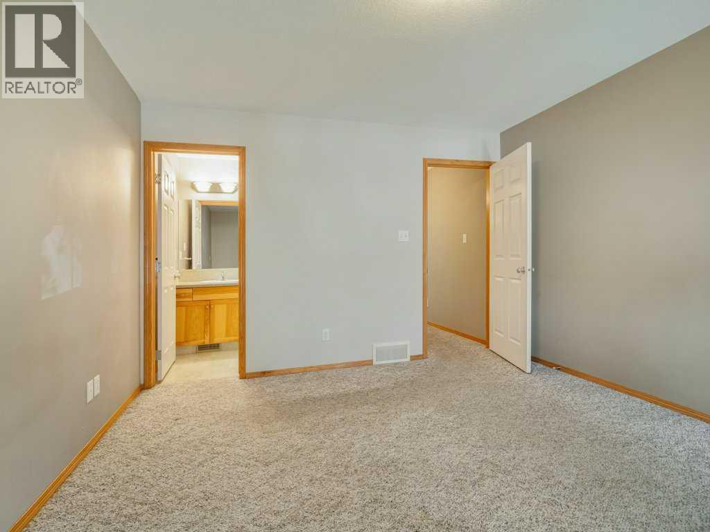 83 Rivergreen Road W