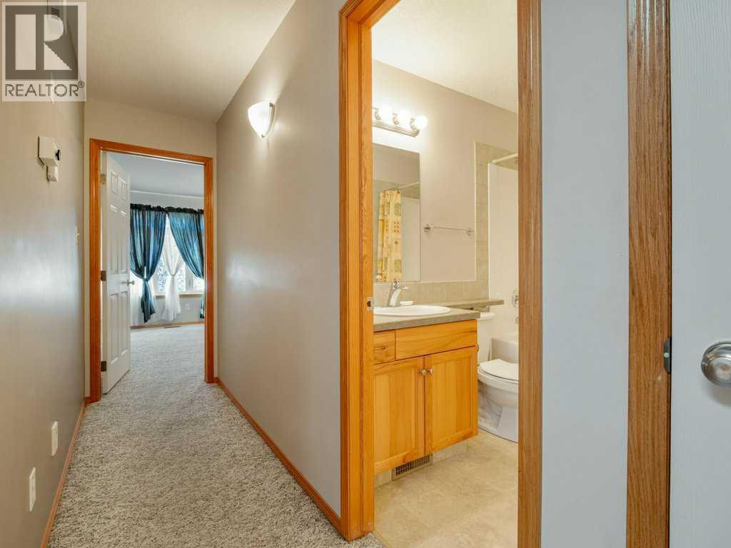 83 Rivergreen Road W