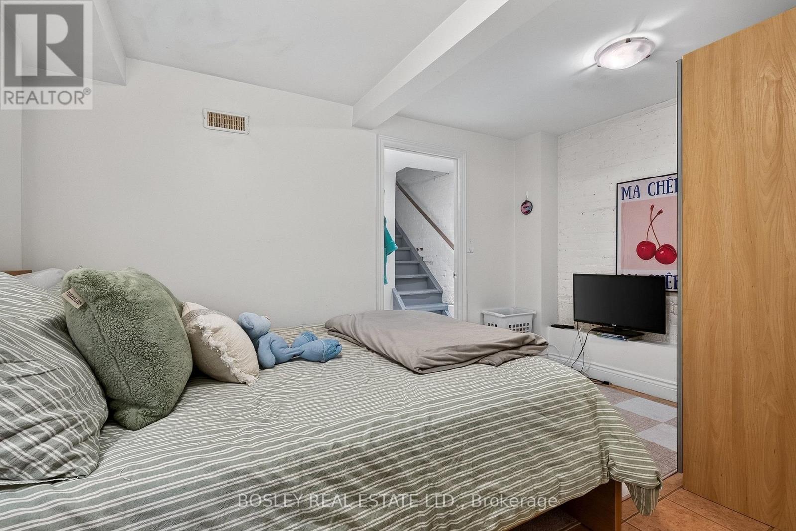 Main Floor - 20 Draper Street, Toronto, Ontario  M5V 2M4 - Photo 21 - C13822640