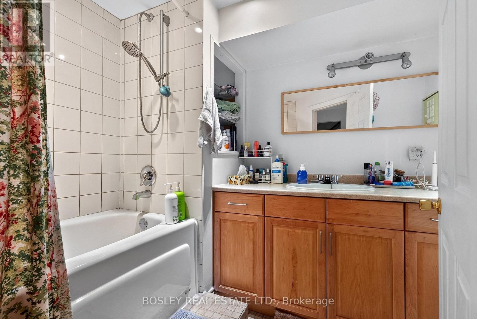 Main Floor - 20 Draper Street, Toronto, Ontario  M5V 2M4 - Photo 22 - C13822640