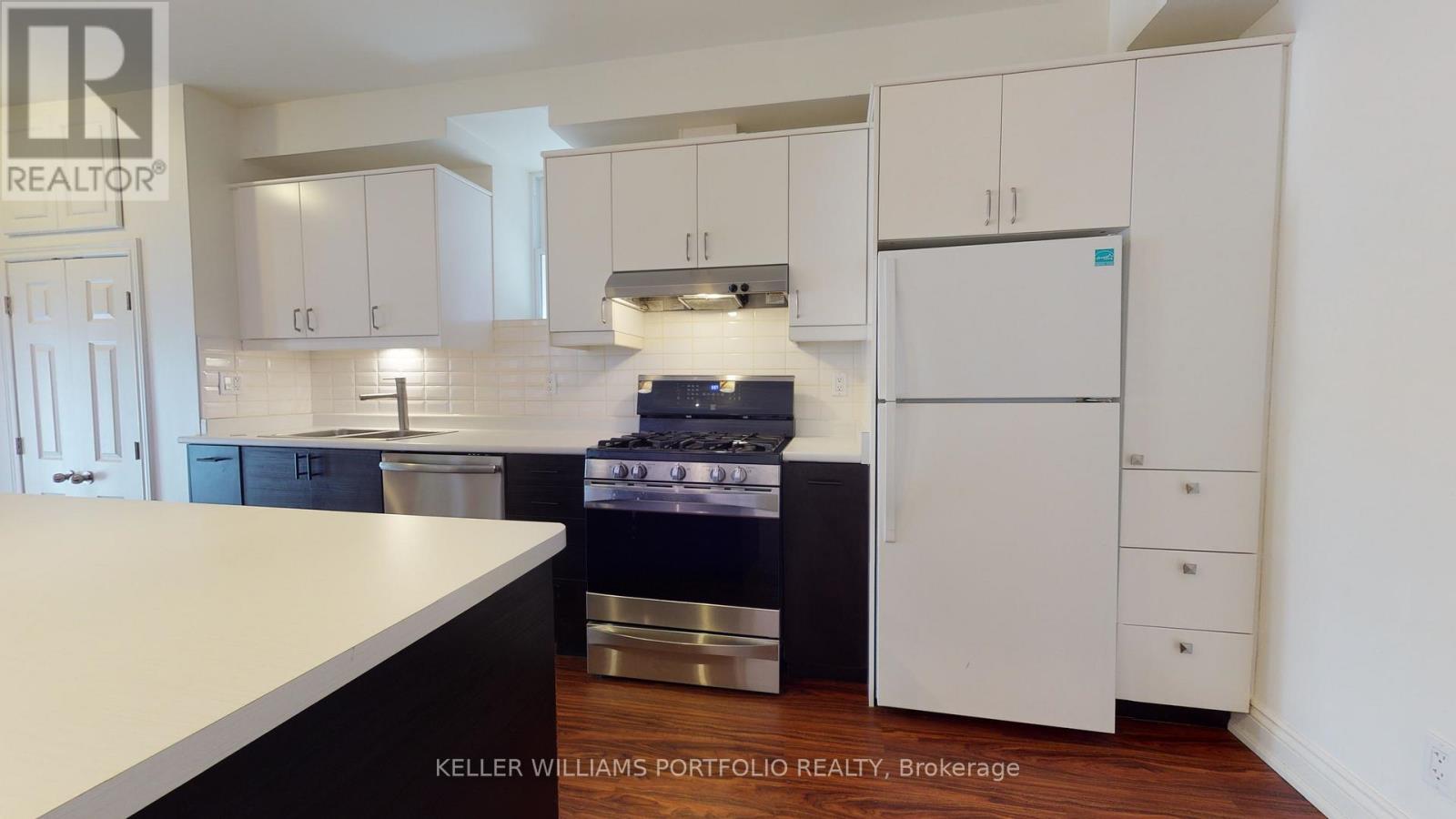 5 - 546 Eglinton Avenue E, Toronto, Ontario  M4P 1N9 - Photo 12 - C13822650