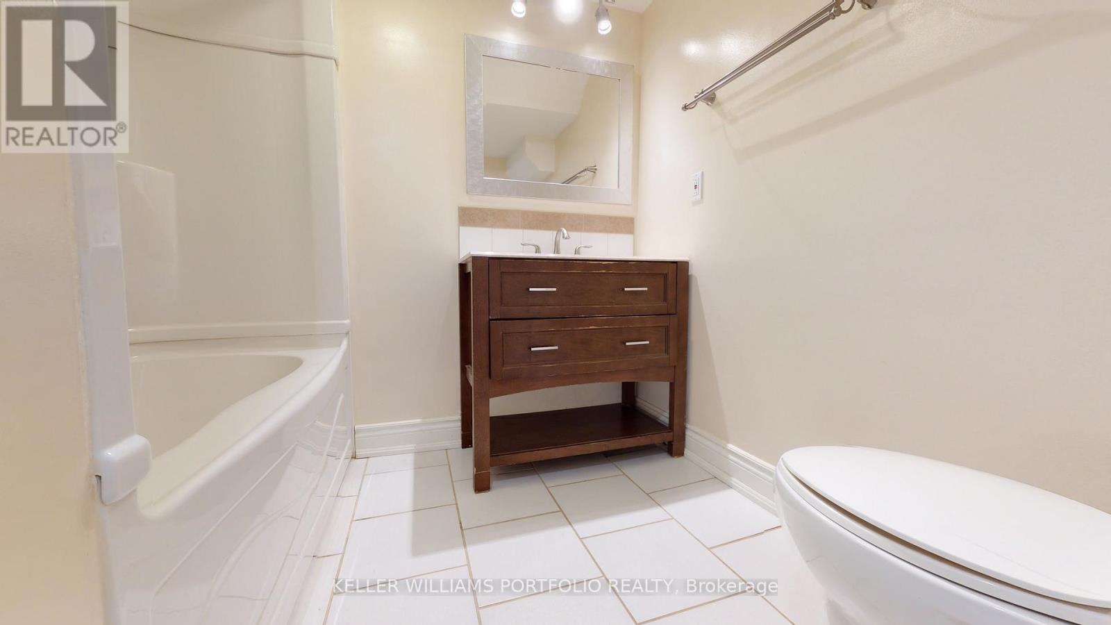 5 - 546 Eglinton Avenue E, Toronto, Ontario  M4P 1N9 - Photo 36 - C13822650