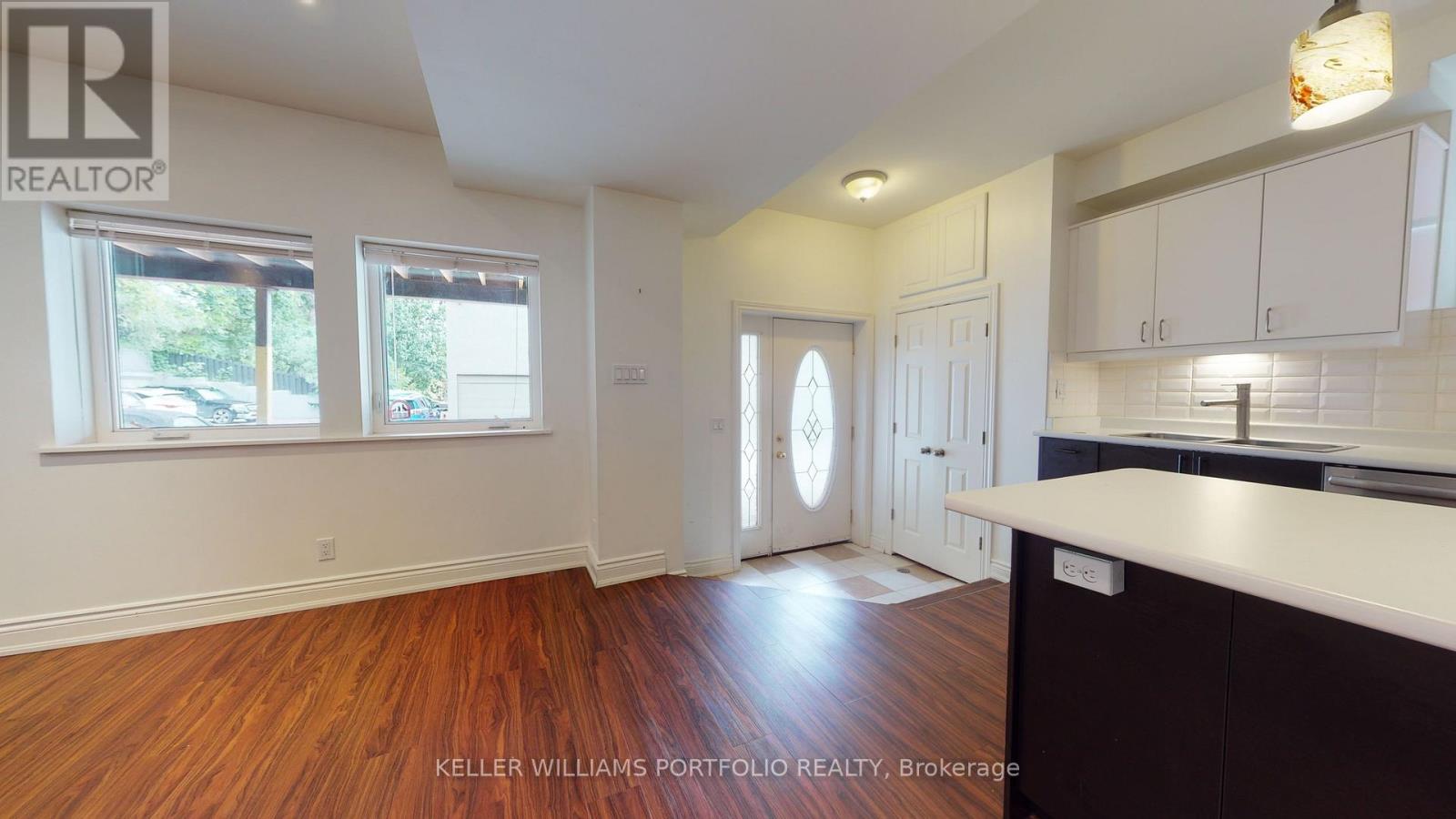 5 - 546 Eglinton Avenue E, Toronto, Ontario  M4P 1N9 - Photo 9 - C13822650