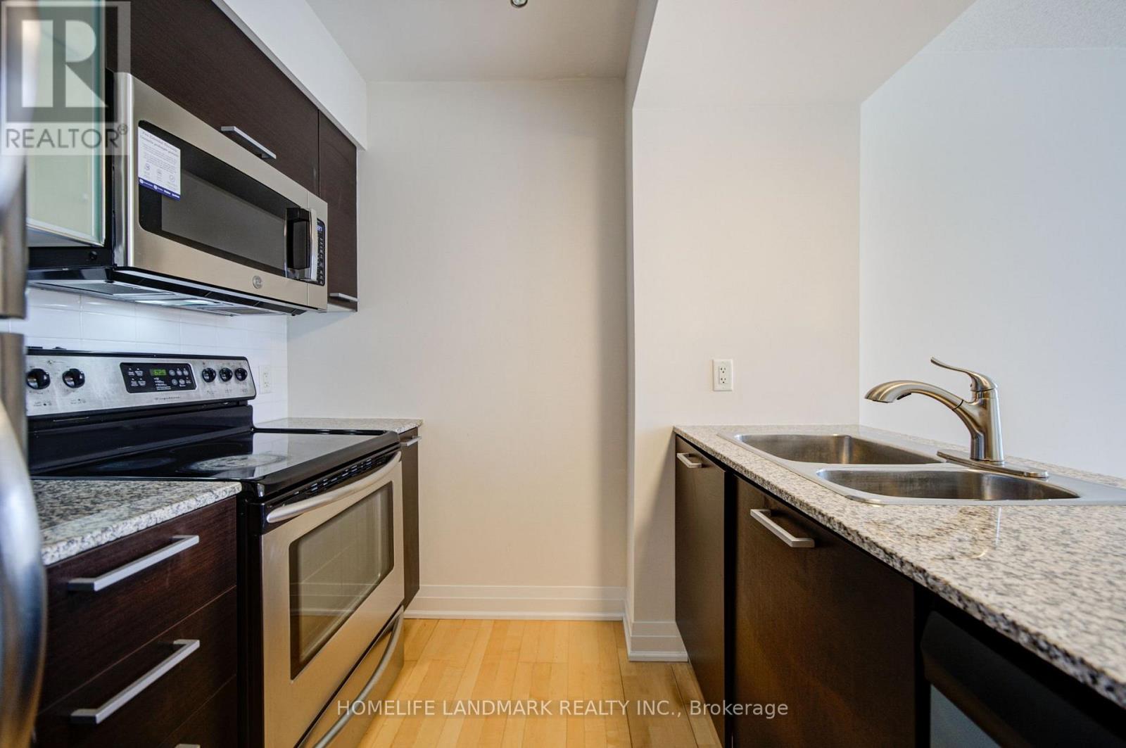 1508 - 38 Grenville Street, Toronto, Ontario  M4Y 1A5 - Photo 11 - C13822678