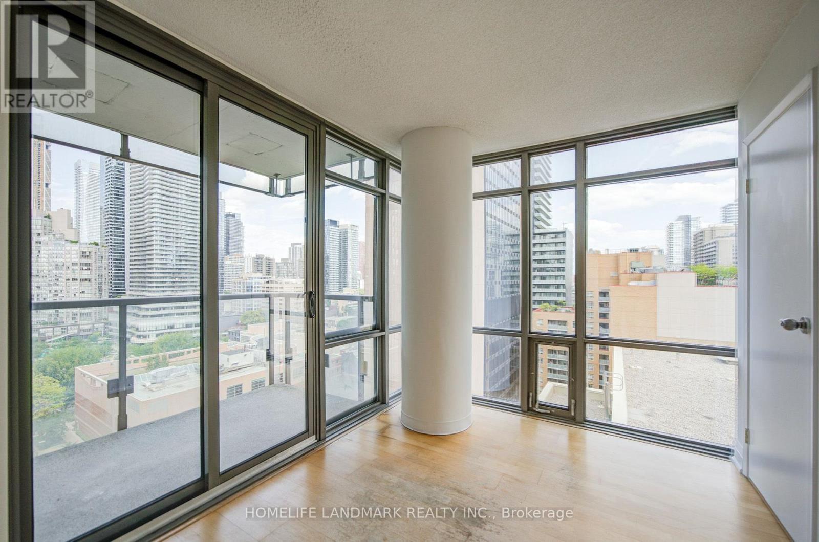 1508 - 38 Grenville Street, Toronto, Ontario  M4Y 1A5 - Photo 17 - C13822678