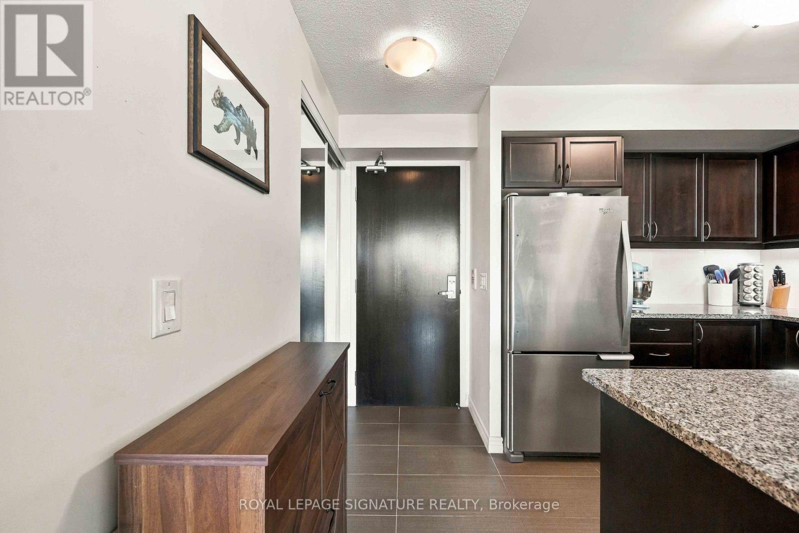 1612 - 25 Lower Simcoe Street, Toronto, Ontario  M5J 3A1 - Photo 2 - C13822766