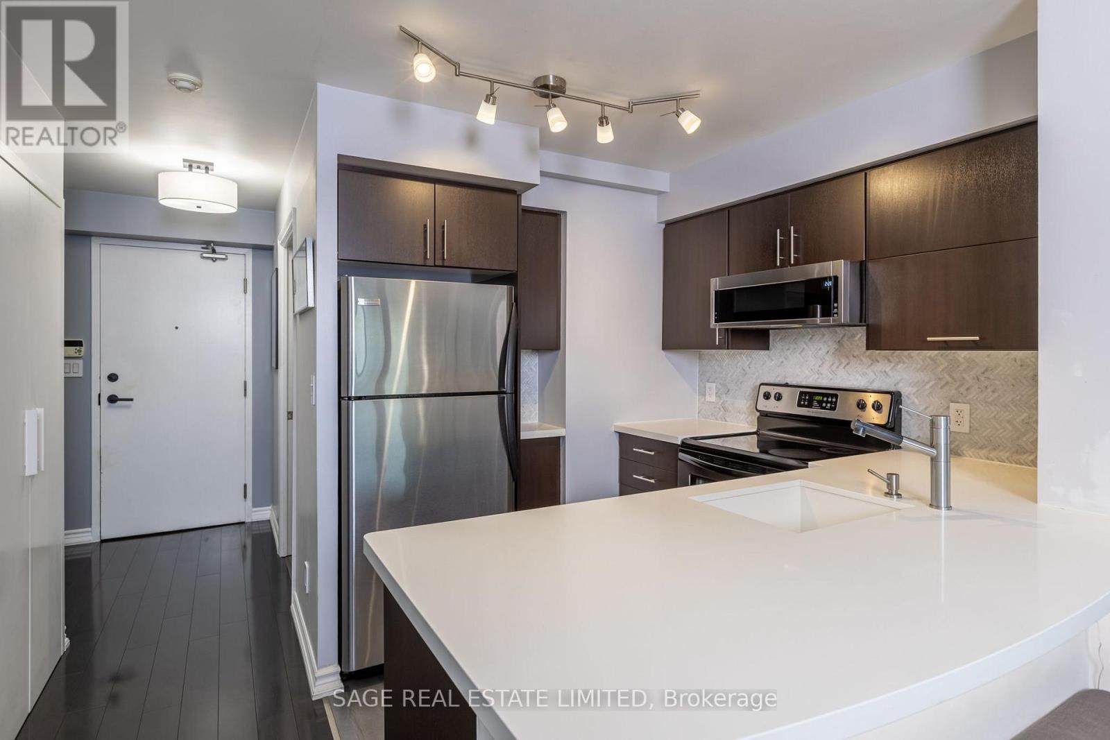 502 - 120 Dalliomore Circle, Toronto, Ontario  M3C 4J1 - Photo 11 - C13822778