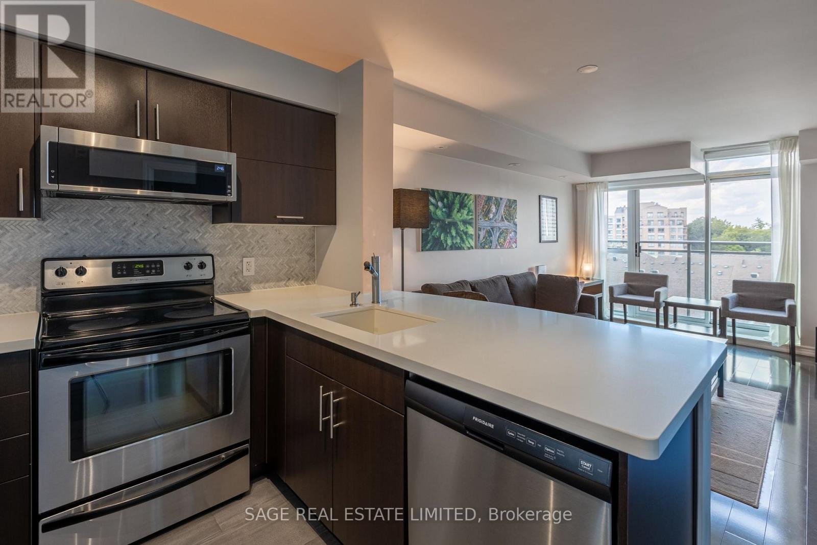502 - 120 Dalliomore Circle, Toronto, Ontario  M3C 4J1 - Photo 13 - C13822778