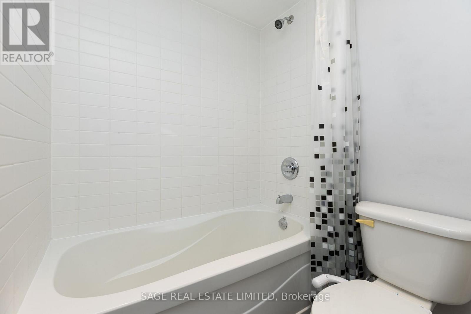 502 - 120 Dalliomore Circle, Toronto, Ontario  M3C 4J1 - Photo 18 - C13822778