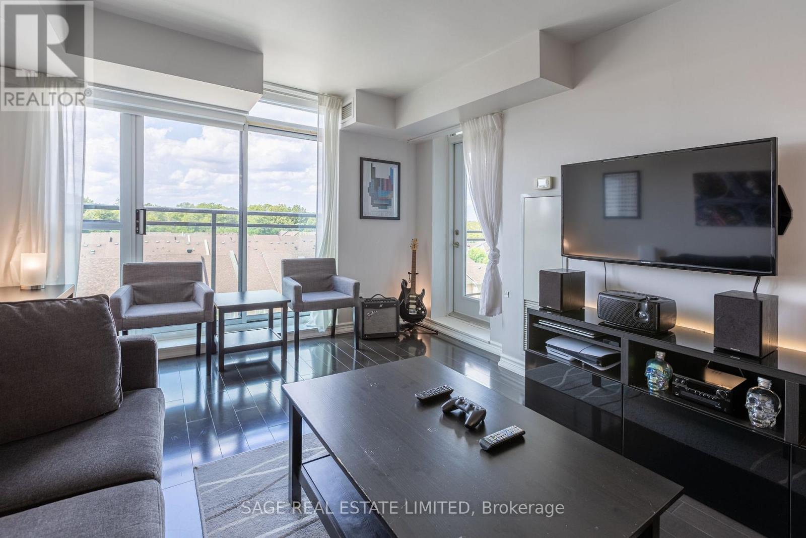 502 - 120 Dalliomore Circle, Toronto, Ontario  M3C 4J1 - Photo 5 - C13822778
