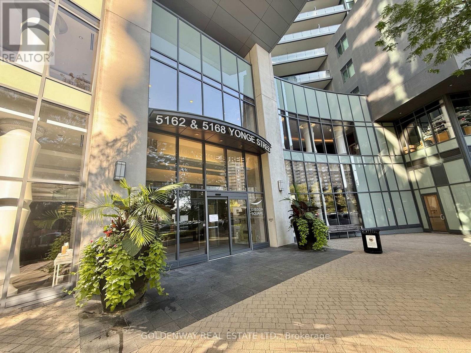 110 - 5168 YONGE STREET, Toronto, Ontario