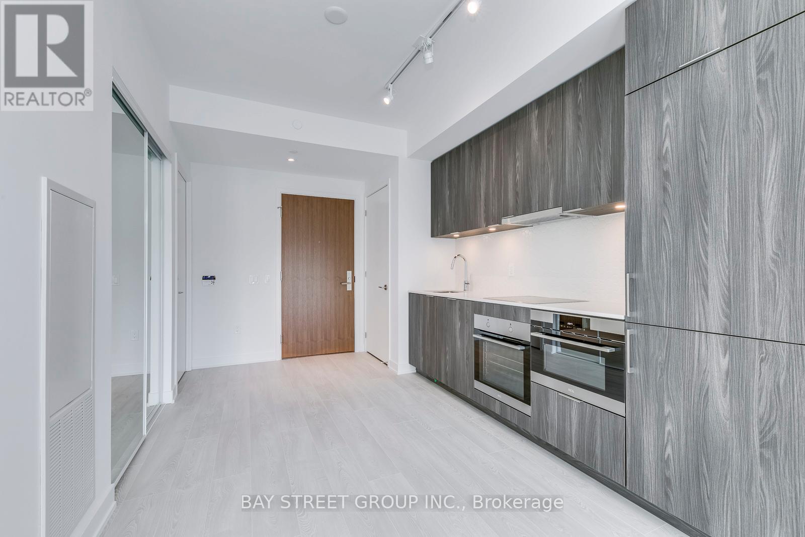 624 - 15 Queens Quay E, Toronto, Ontario  M4J 1Y1 - Photo 6 - C13822908