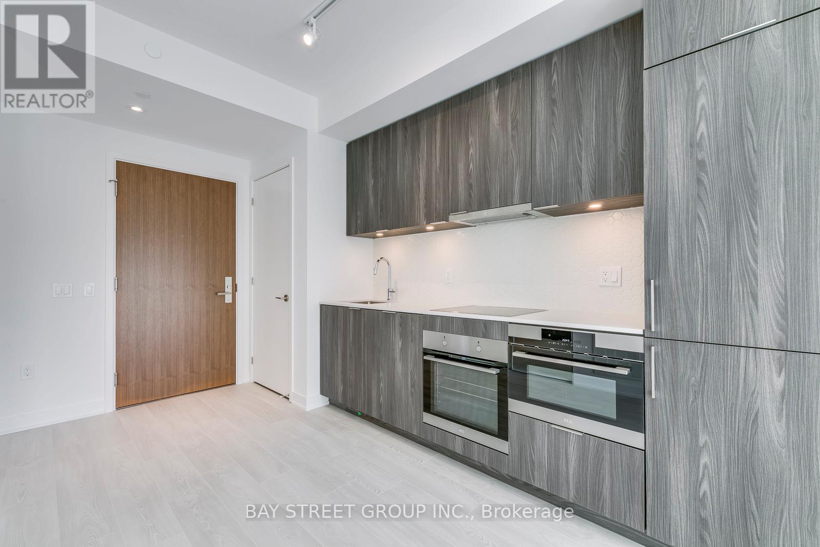 624 - 15 Queens Quay E, Toronto, Ontario  M4J 1Y1 - Photo 7 - C13822908