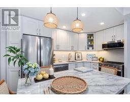 502 - 218 QUEENS QUAY W, Toronto, Ontario