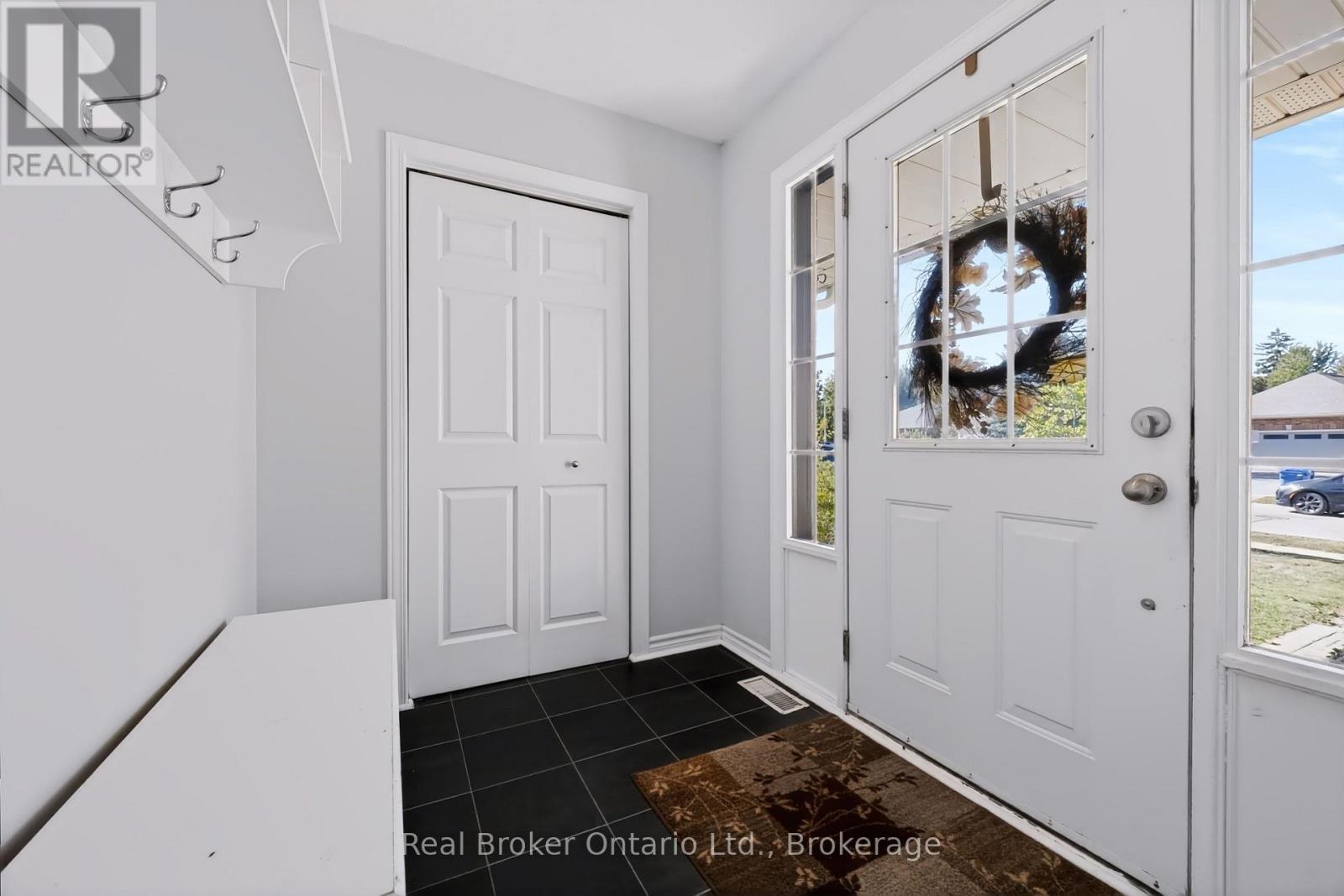 91 York Street E, Centre Wellington, Ontario N0B 1S0 - Photo 4 - X13822676