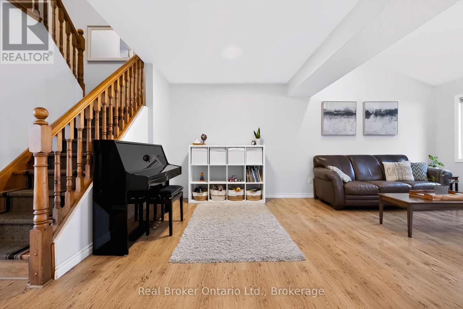 91 York Street E, Centre Wellington, Ontario N0B 1S0 - Photo 5 - X13822676