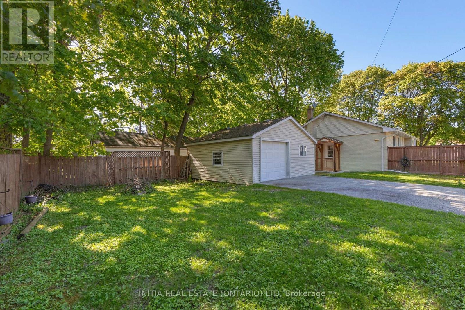 755 Talfourd Street, Sarnia, Ontario  N7T 1S1 - Photo 3 - X13822876