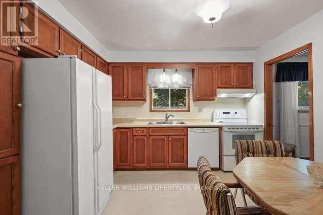 64 Haliburton Crescent, London South, Ontario  N6K 2Y9 - Photo 10 - X13822974
